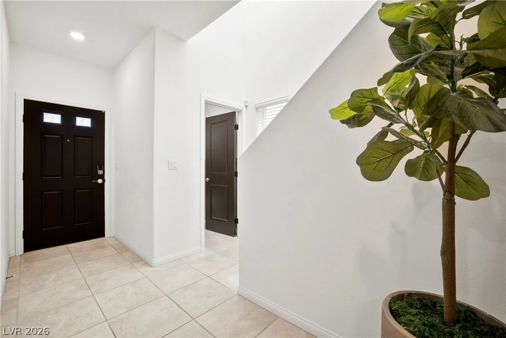 10963 Lancaster Park, Las Vegas, NV 89166