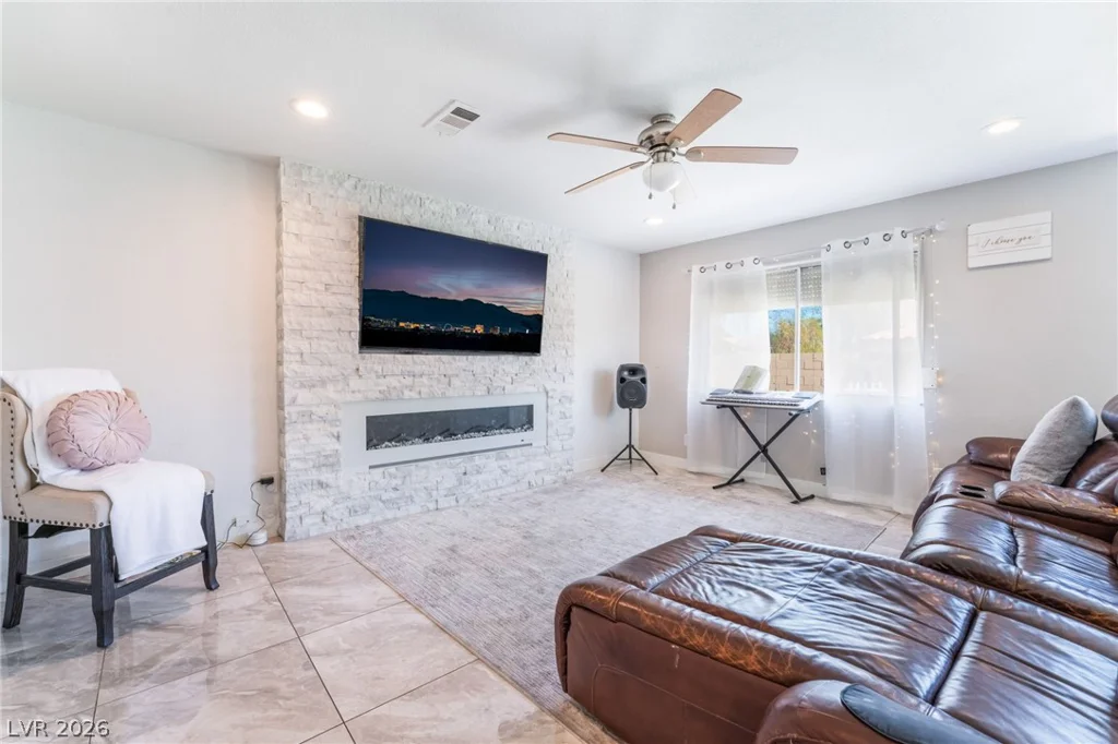 4708 Royal Sunset, Las Vegas, NV 89130