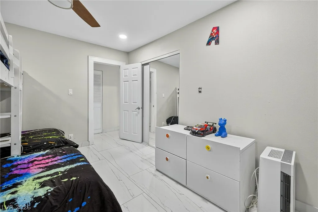 431 Fogg, Las Vegas, NV 89110