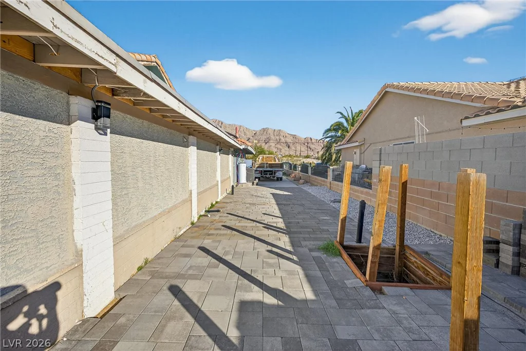 431 Fogg, Las Vegas, NV 89110