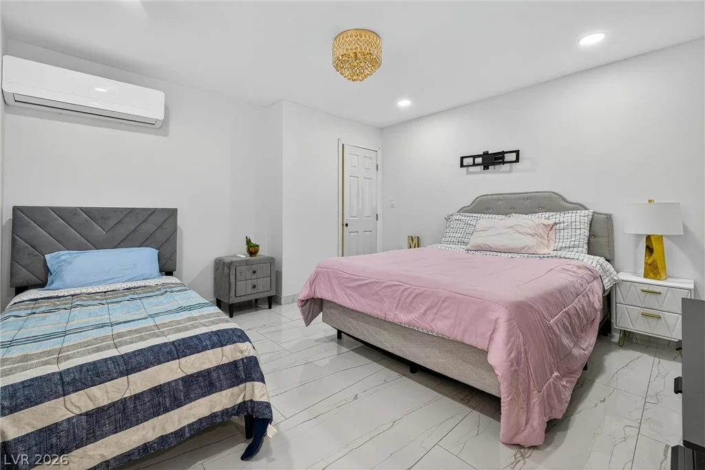 431 Fogg, Las Vegas, NV 89110