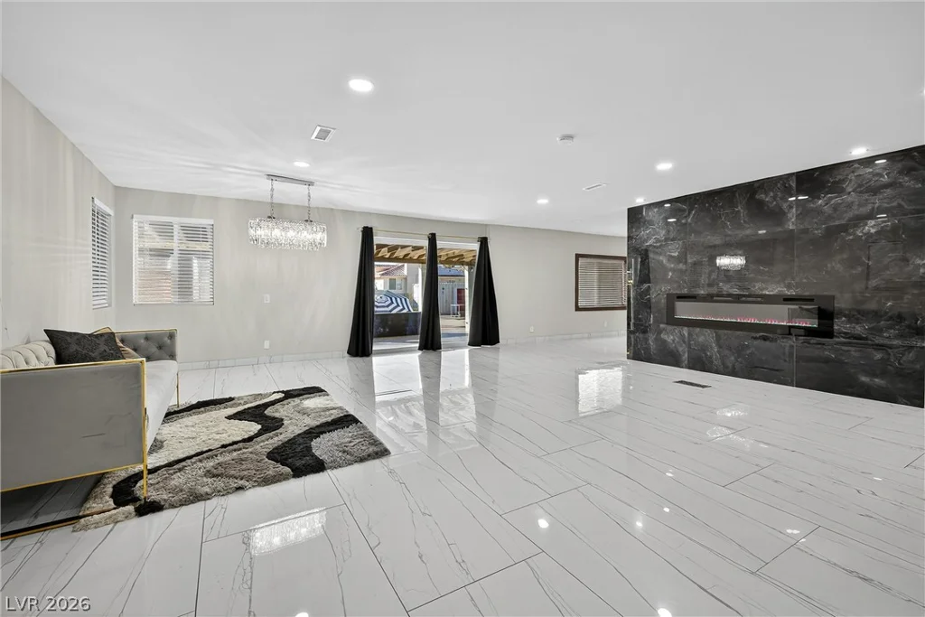 431 Fogg, Las Vegas, NV 89110