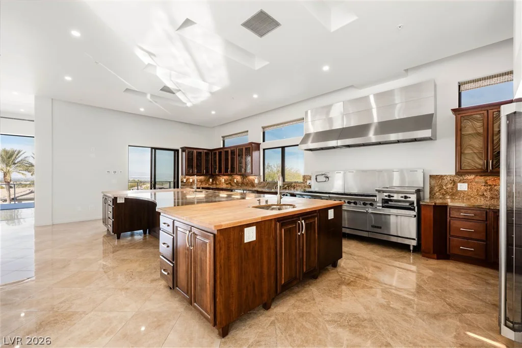 1703 Tangiers, Henderson, NV 89012