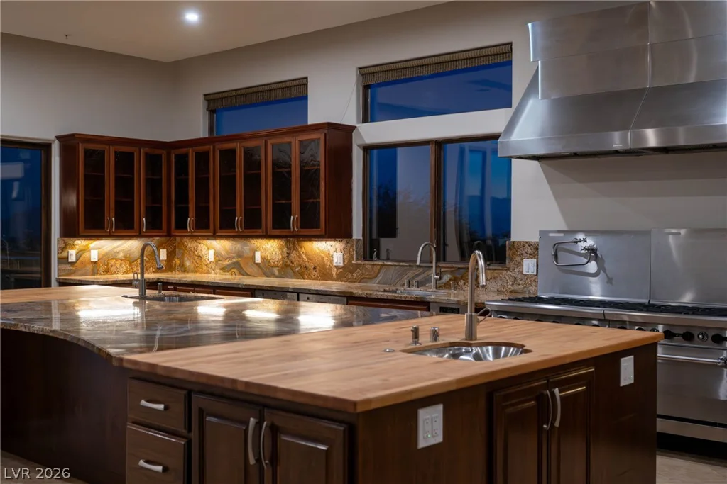 1703 Tangiers, Henderson, NV 89012