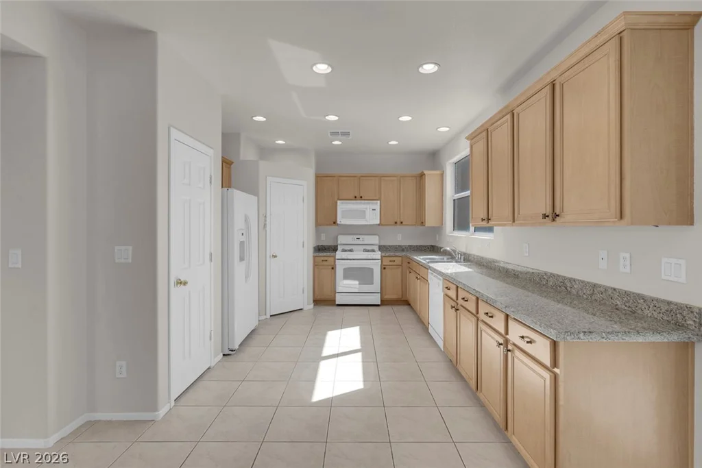 8833 Salvestrin Point, Las Vegas, NV 89148