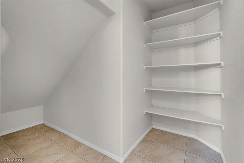 8833 Salvestrin Point, Las Vegas, NV 89148
