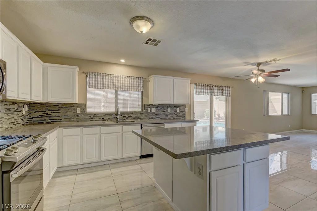 2619 Paradise Isle, North Las Vegas, NV 89031