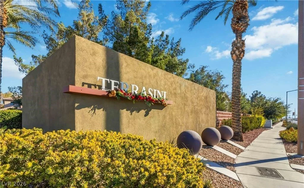 4705 Apulia, North Las Vegas, NV 89084