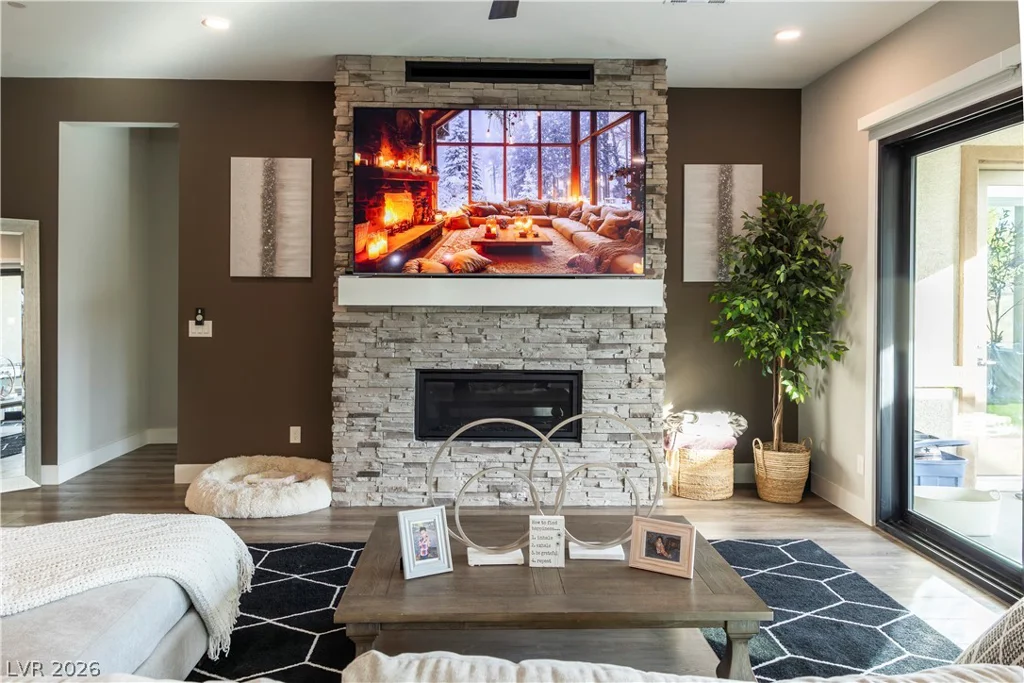 7433 Deschutes, Las Vegas, NV 89129