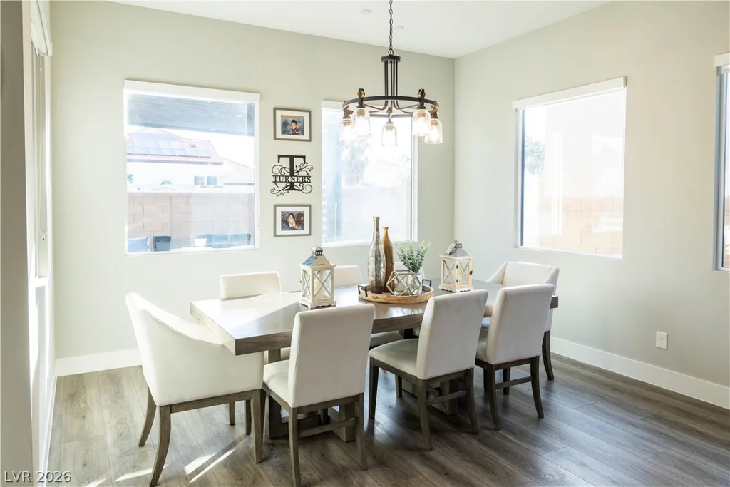 7433 Deschutes, Las Vegas, NV 89129