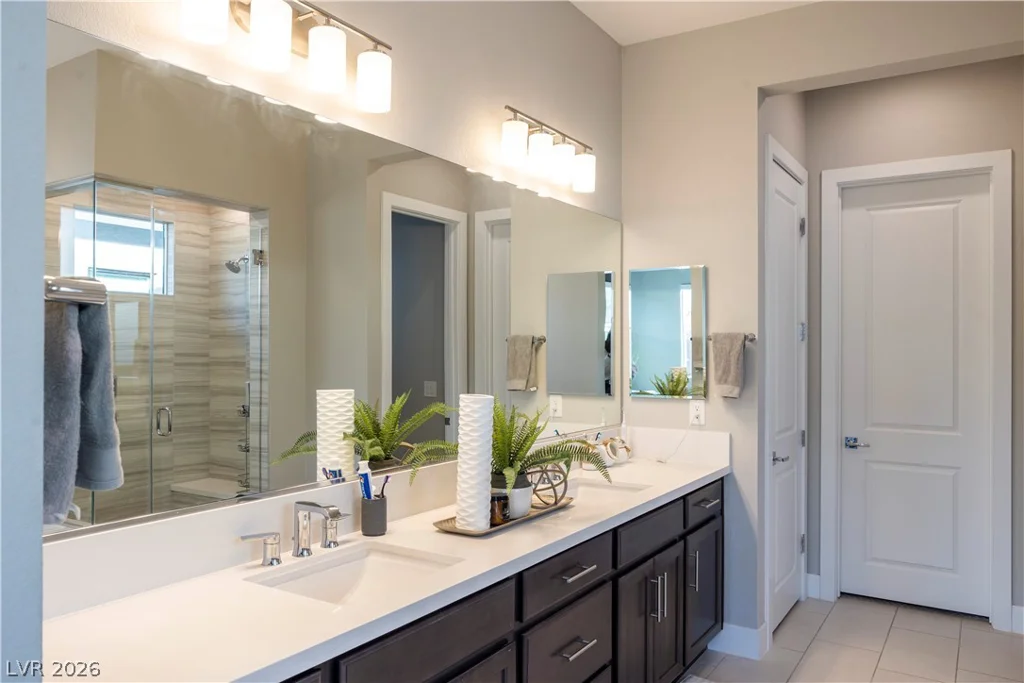 7433 Deschutes, Las Vegas, NV 89129