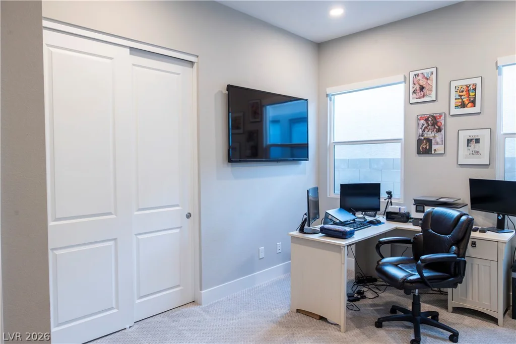 7433 Deschutes, Las Vegas, NV 89129