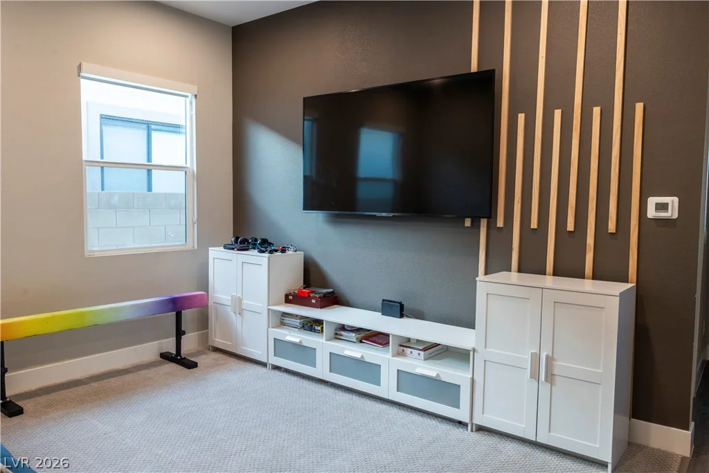 7433 Deschutes, Las Vegas, NV 89129