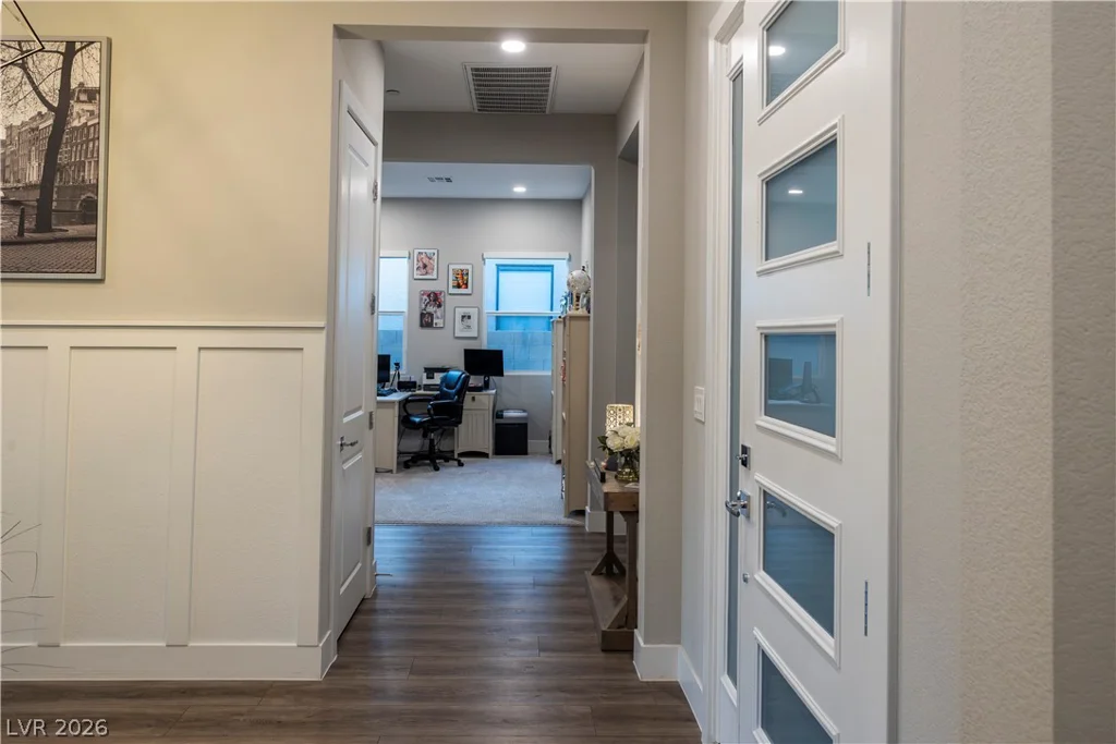 7433 Deschutes, Las Vegas, NV 89129