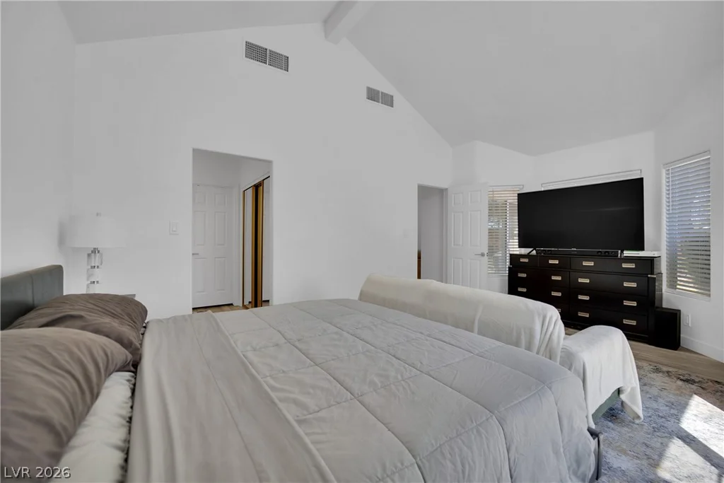6940 Emerald Springs, Las Vegas, NV 89113