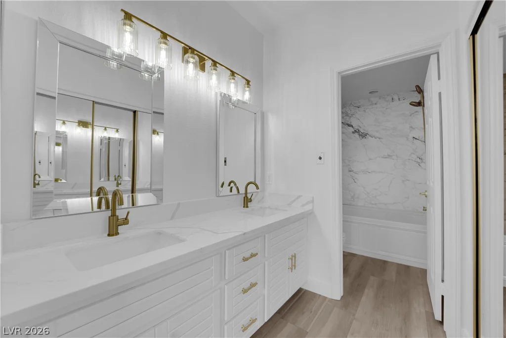 6940 Emerald Springs, Las Vegas, NV 89113