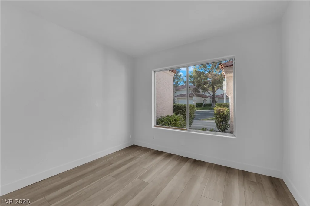 6940 Emerald Springs, Las Vegas, NV 89113