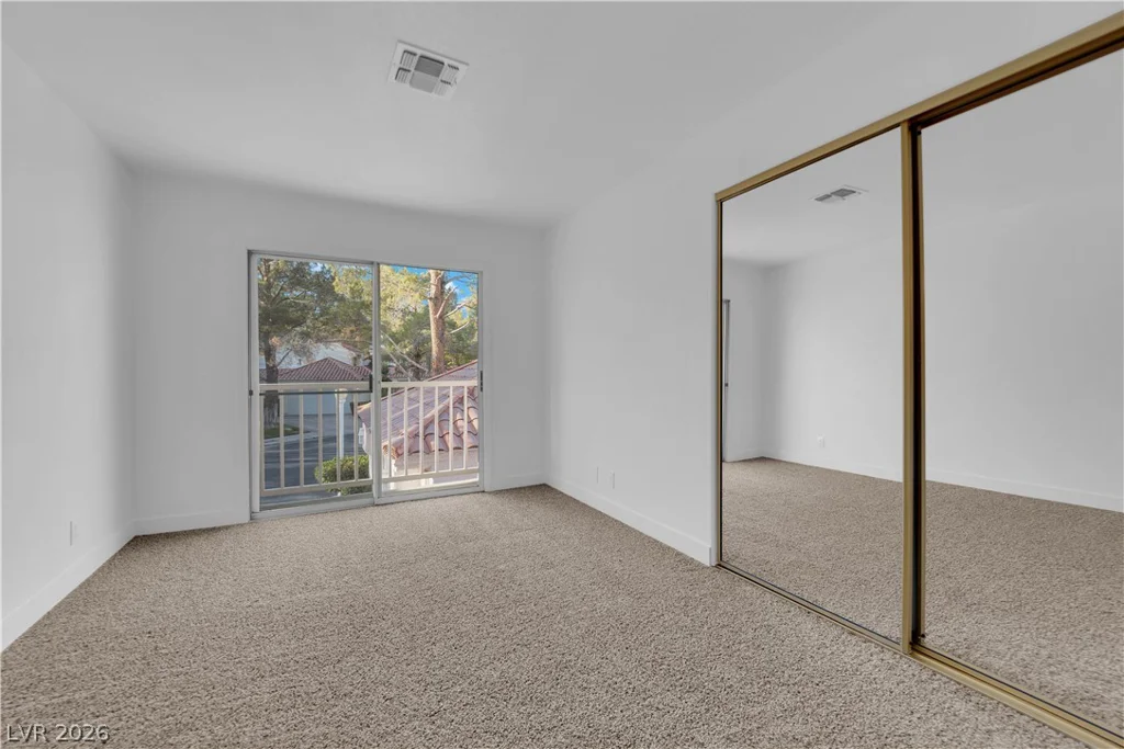 6940 Emerald Springs, Las Vegas, NV 89113