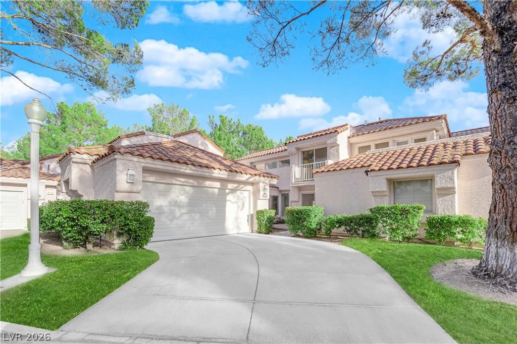 6940 Emerald Springs, Las Vegas, NV 89113