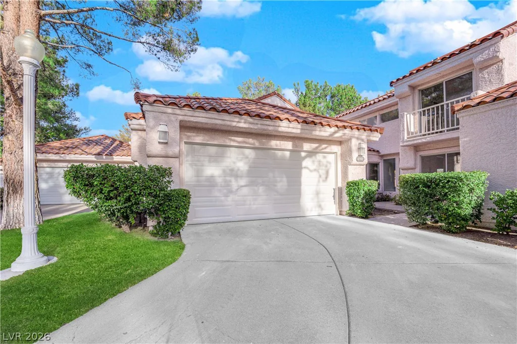 6940 Emerald Springs, Las Vegas, NV 89113