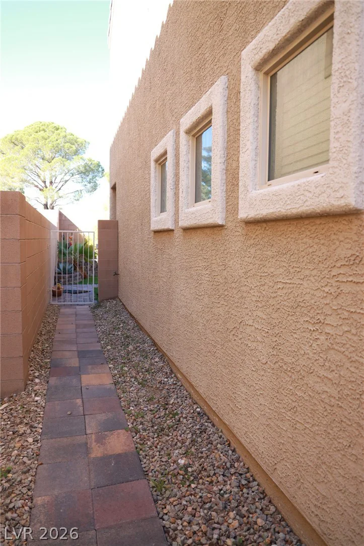 2851 Rough Green, Las Vegas, NV 89117