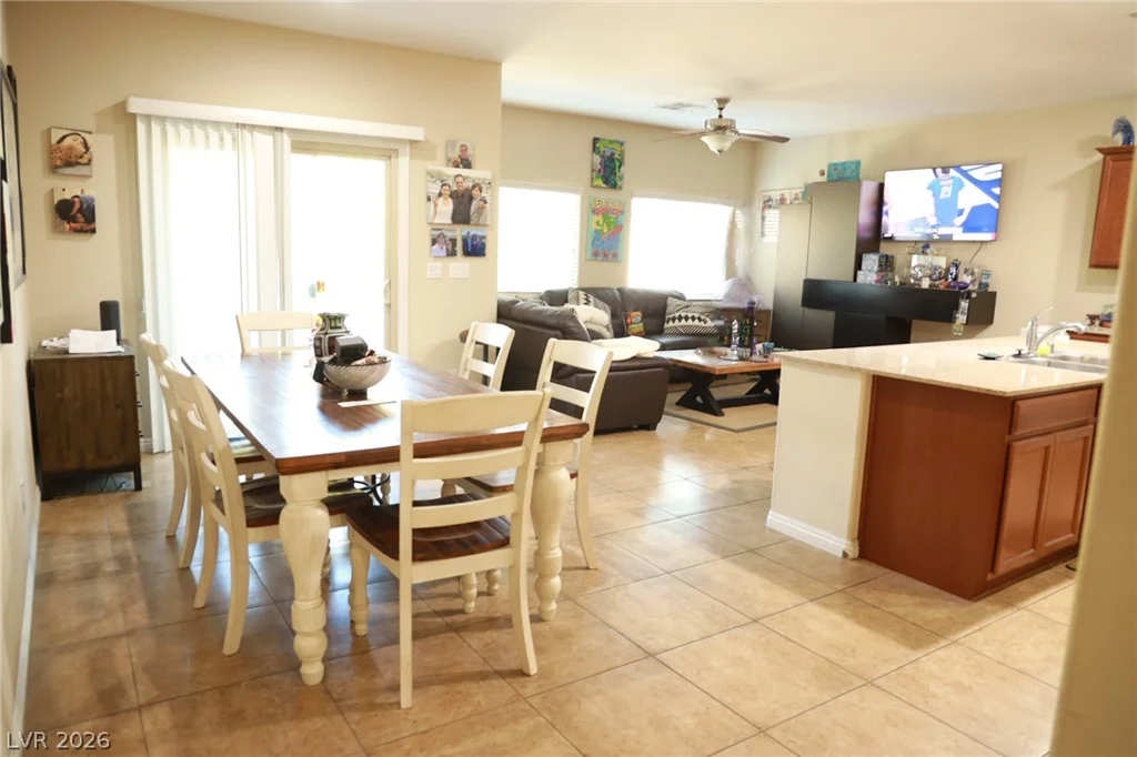 2851 Rough Green, Las Vegas, NV 89117