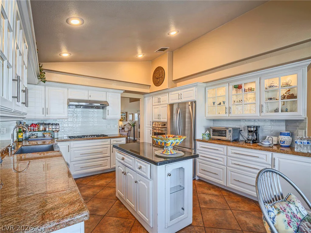 8245 Arch Bay, Las Vegas, NV 89128