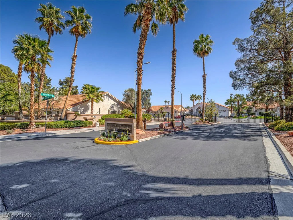 8245 Arch Bay, Las Vegas, NV 89128