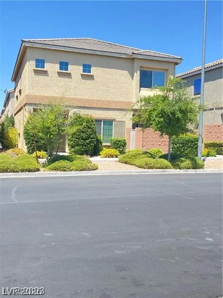 9562 Volk, Las Vegas, NV 89178