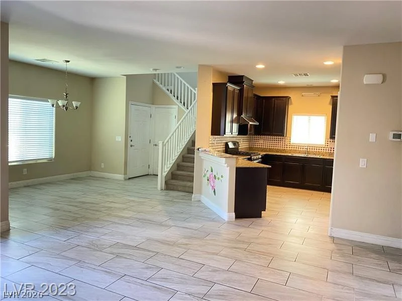 9562 Volk, Las Vegas, NV 89178