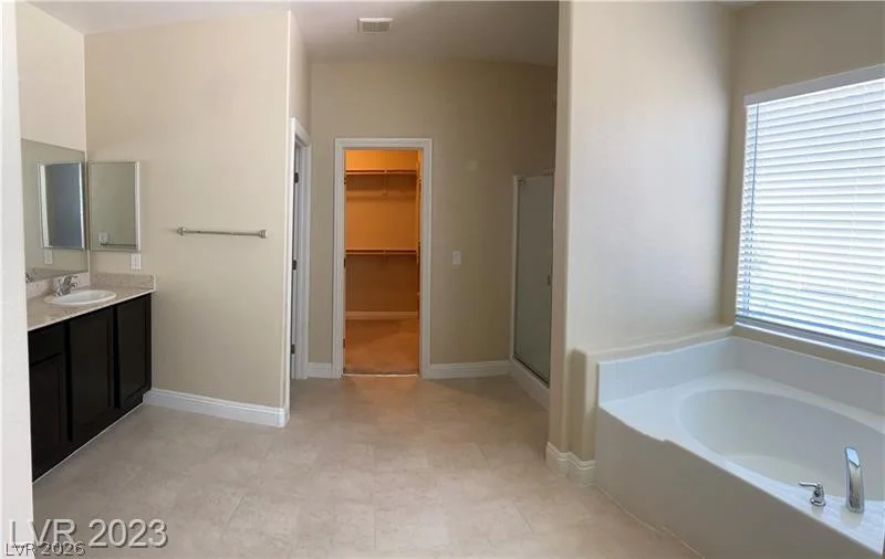 9562 Volk, Las Vegas, NV 89178
