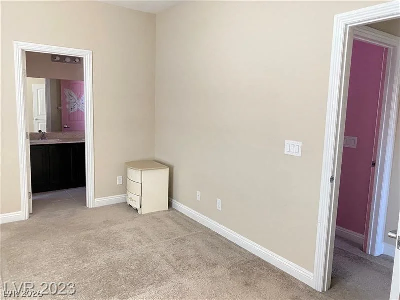 9562 Volk, Las Vegas, NV 89178