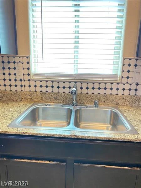 9562 Volk, Las Vegas, NV 89178