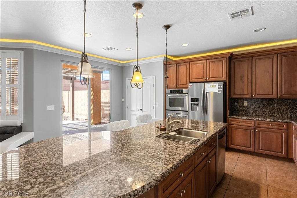 6855 Desert Island, Las Vegas, NV 89149