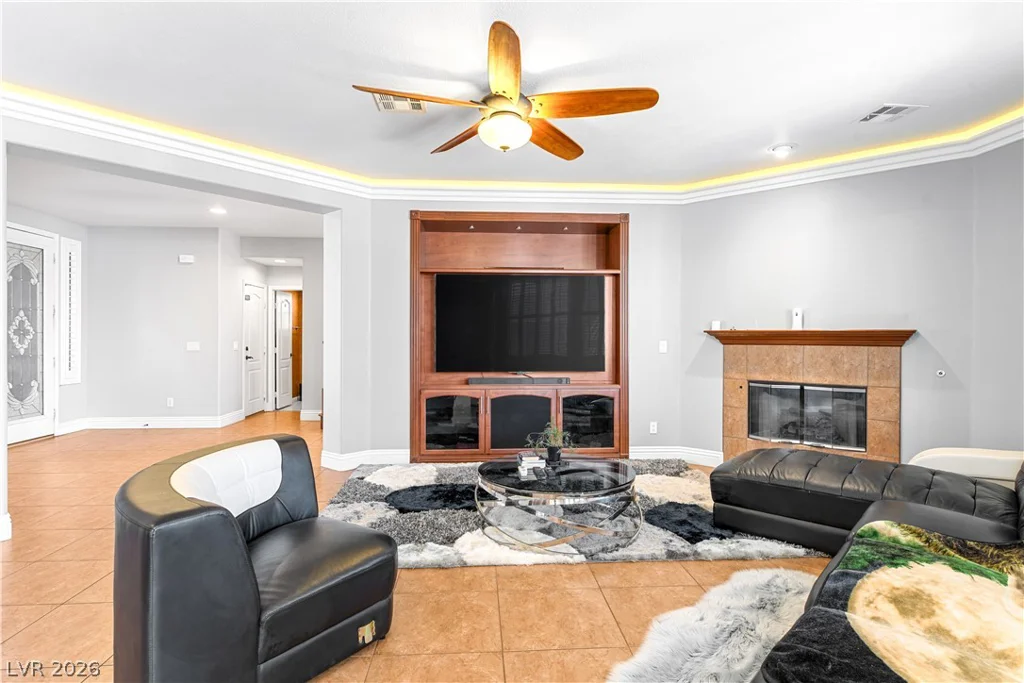 6855 Desert Island, Las Vegas, NV 89149