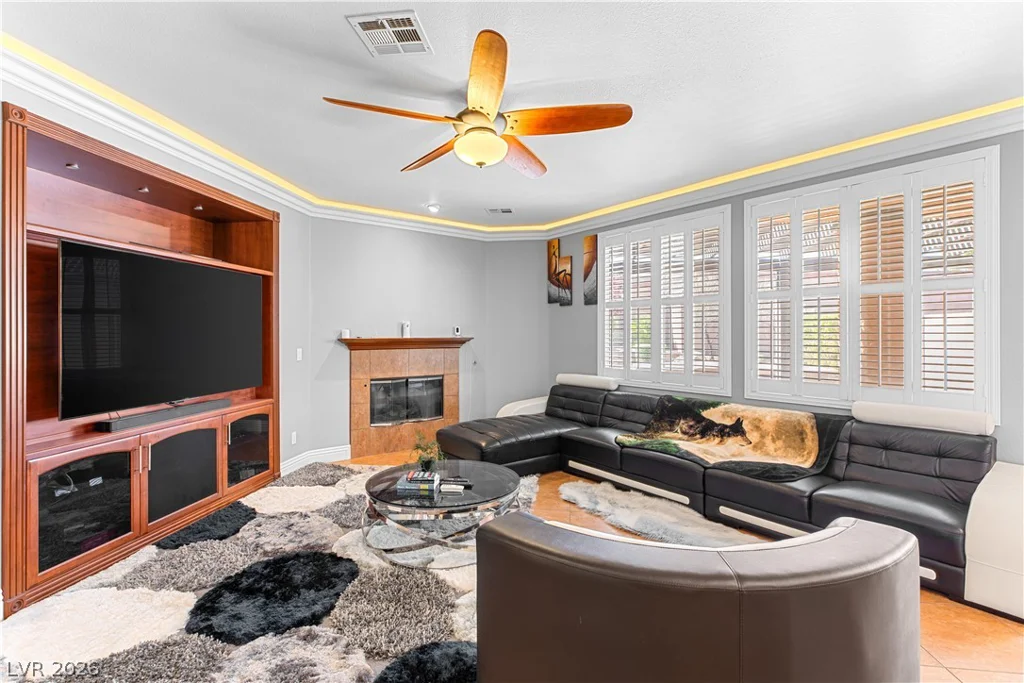 6855 Desert Island, Las Vegas, NV 89149