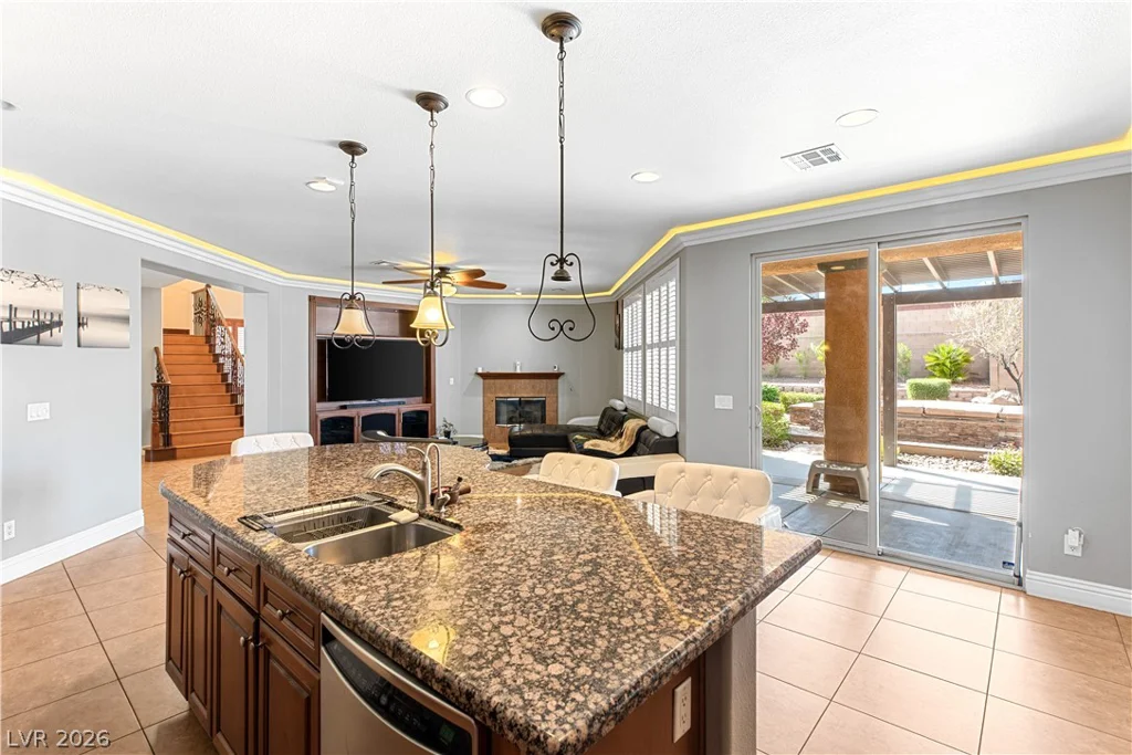6855 Desert Island, Las Vegas, NV 89149
