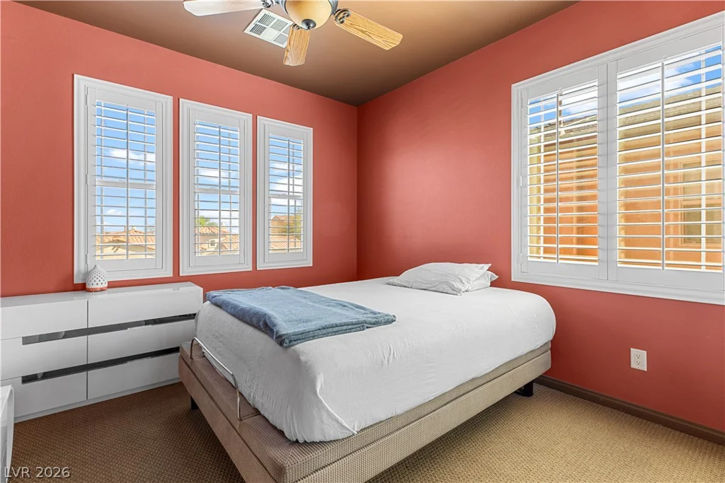 6855 Desert Island, Las Vegas, NV 89149