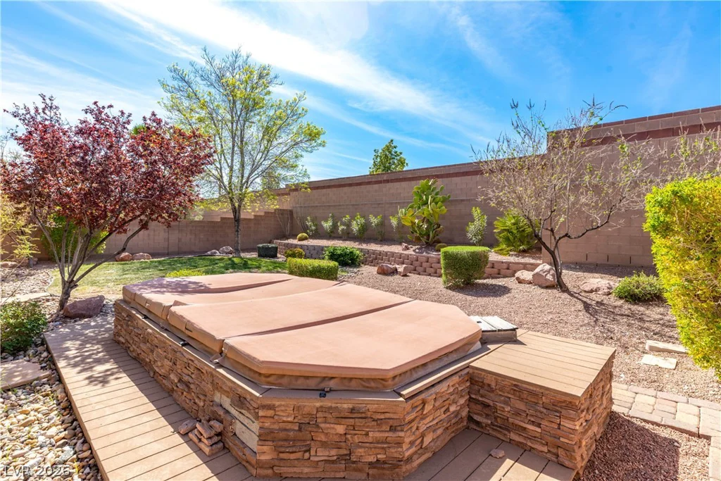 6855 Desert Island, Las Vegas, NV 89149