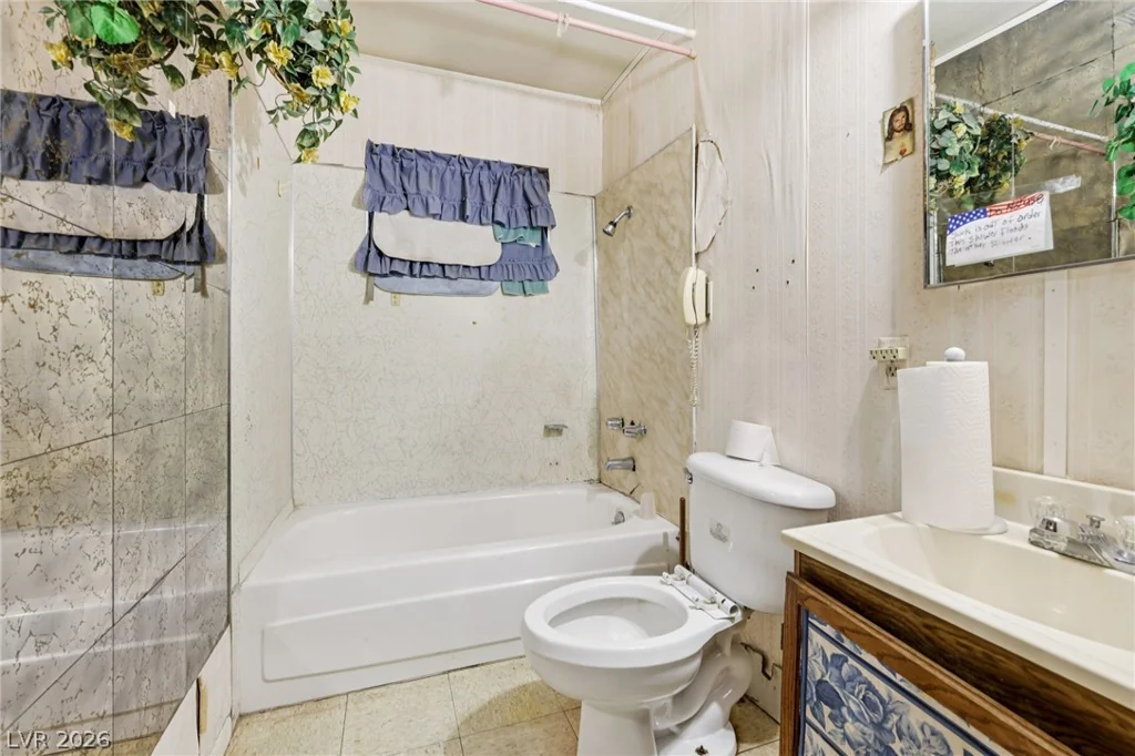 2608 Englestad, North Las Vegas, NV 89030