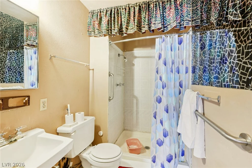 2608 Englestad, North Las Vegas, NV 89030