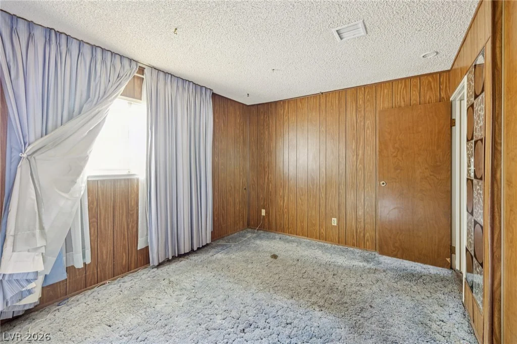2608 Englestad, North Las Vegas, NV 89030
