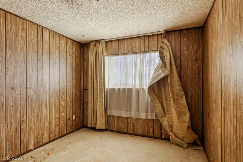 2608 Englestad, North Las Vegas, NV 89030