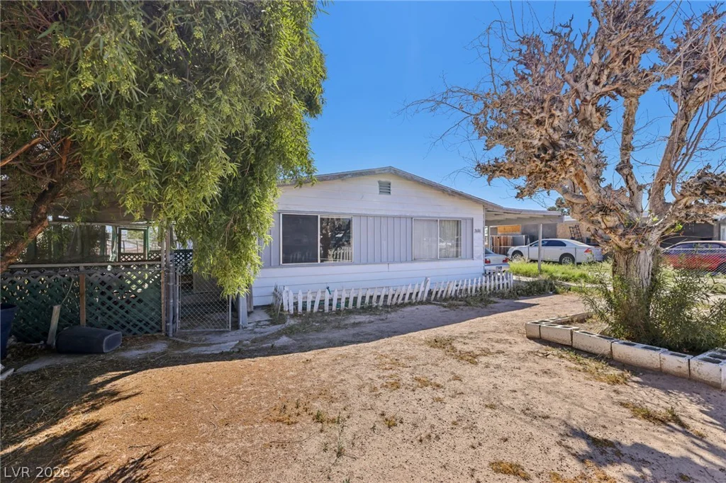 2608 Englestad, North Las Vegas, NV 89030