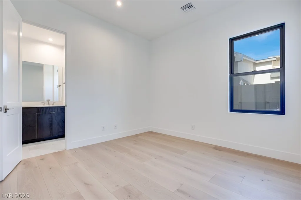 125 Tiller Point, Las Vegas, NV 89138