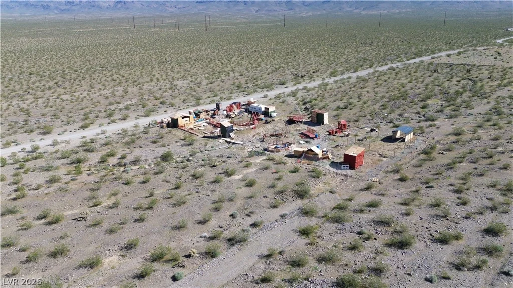 2301 Saddleback, Pahrump, NV 89060