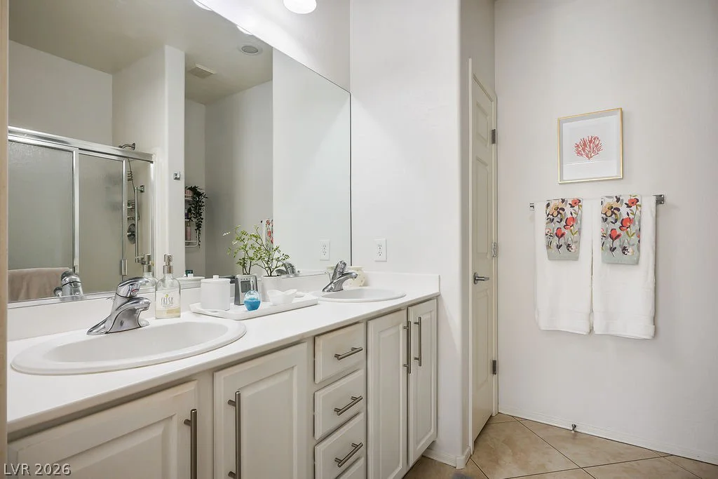 2565 Cosmic Dust, Henderson, NV 89044
