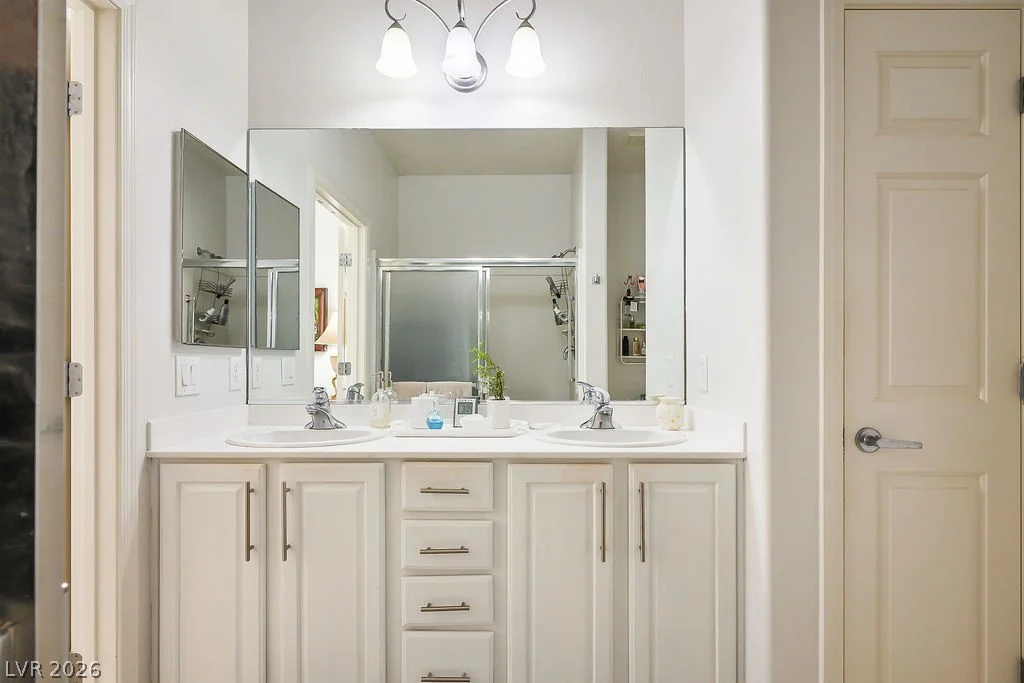 2565 Cosmic Dust, Henderson, NV 89044