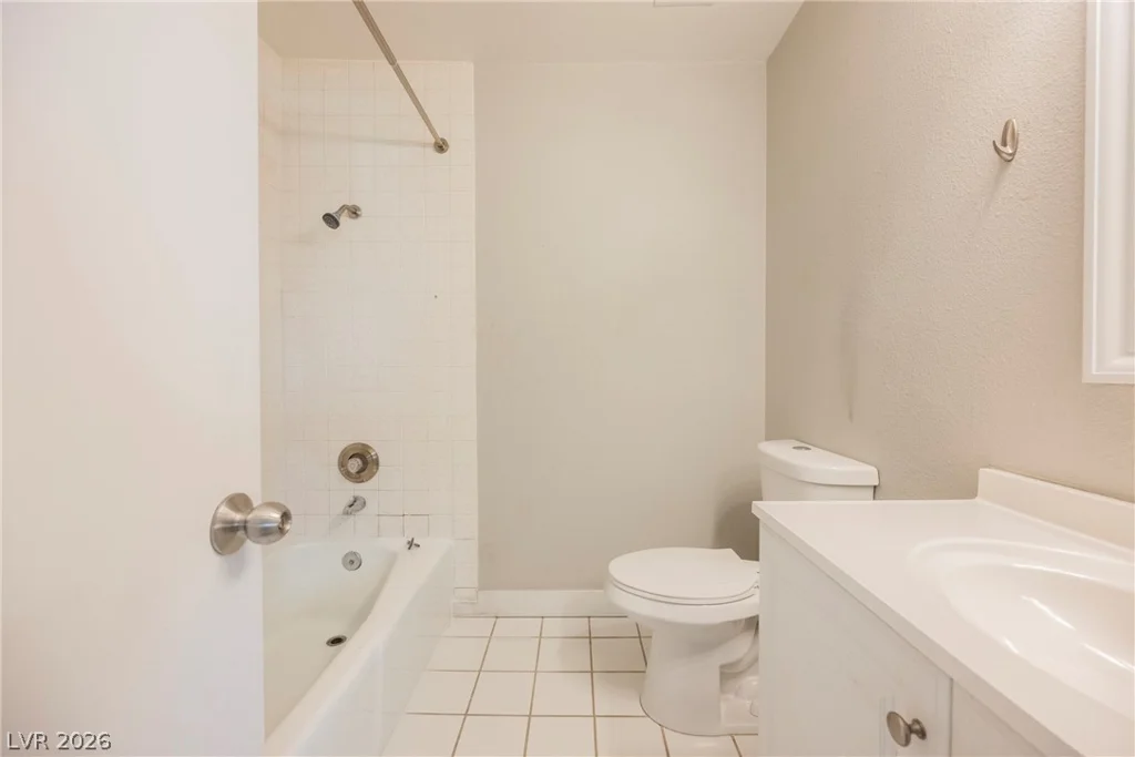 135 Greenbriar Townhouse, Las Vegas, NV 89121