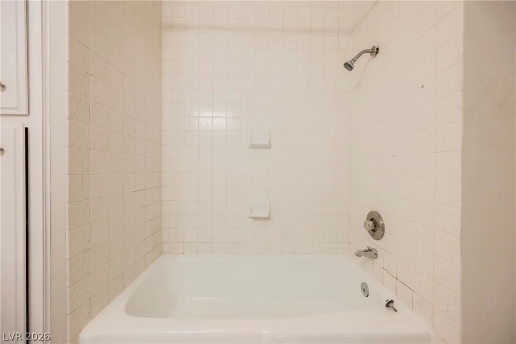 135 Greenbriar Townhouse, Las Vegas, NV 89121